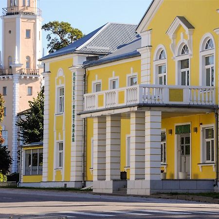 Hotel Krunk Sillamäe Kültér fotó